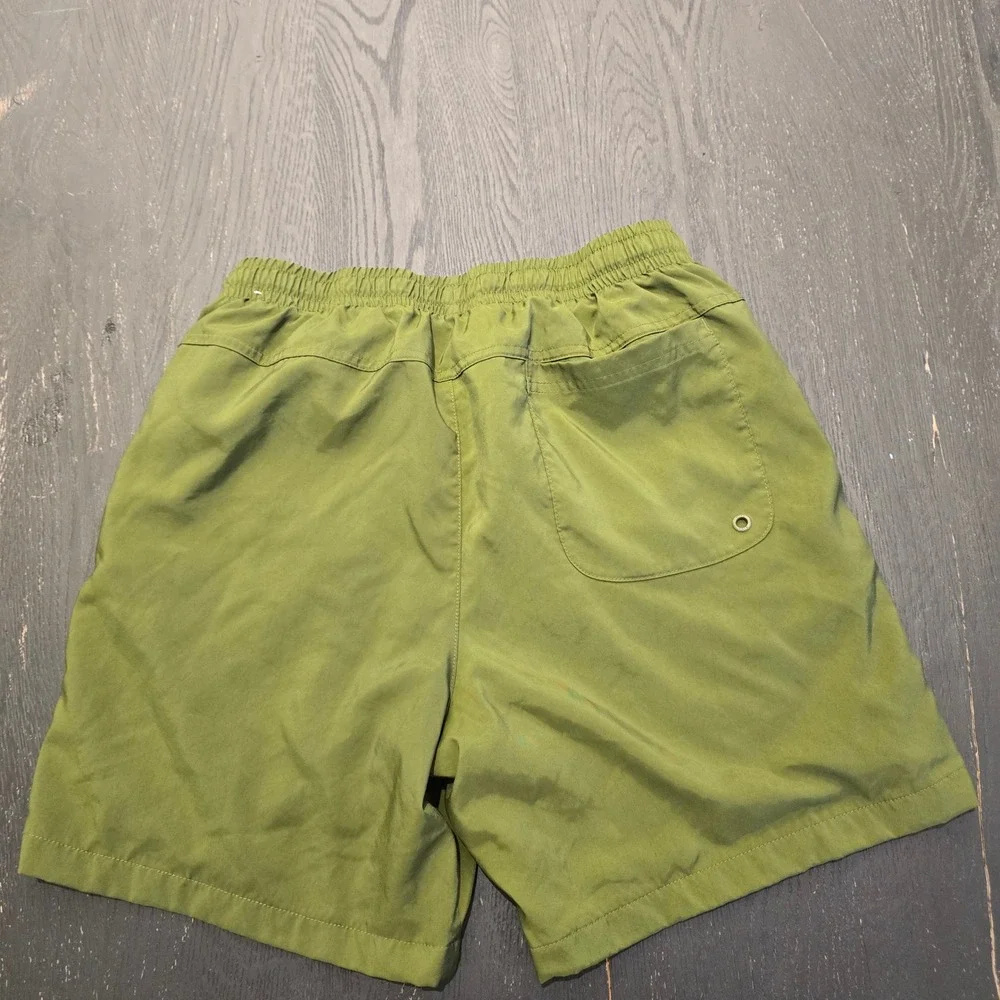 Nike Sportswear Woven Flow Shorts Olive Green Mesh Lined AR2382-326‎ Mens Small